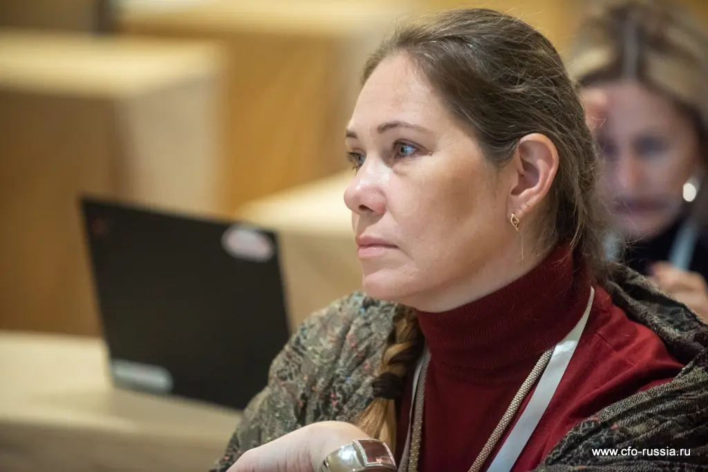 Елена Рязанова<br />
Главный бухгалтер<br />
ГетТакси Рус<br />
 5 ryazanova.jpg